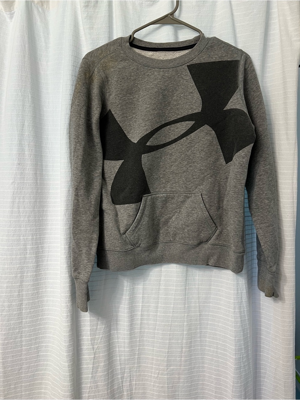 Under Armour Gray Crewneck Sweatshirt with Black Logo